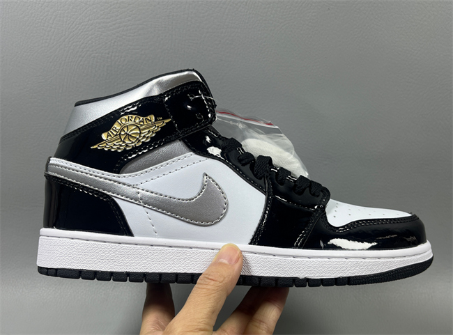 Women Running Weapon Air Jordan 1 Black/White Shoes 517 Women Running Weapon Air Jordan 1 Black/White Shoes 517