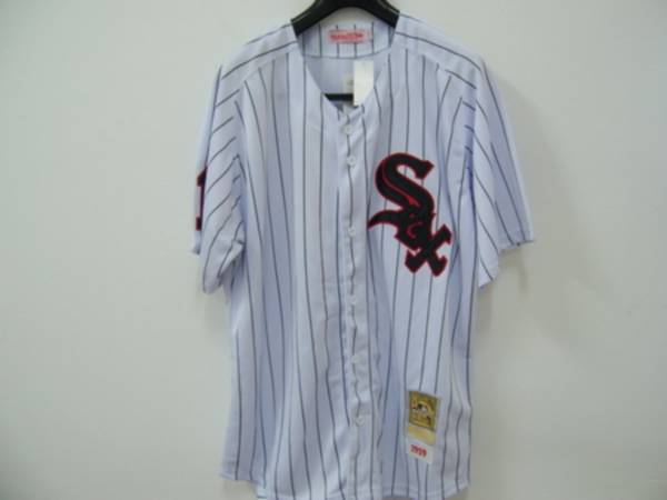 Mitchell and Ness White Sox #11 Luis Aparicio Stitched White Throwback MLB Jersey Mitchell and Ness White Sox #11 Luis Aparicio Stitched White Throwback MLB Jersey