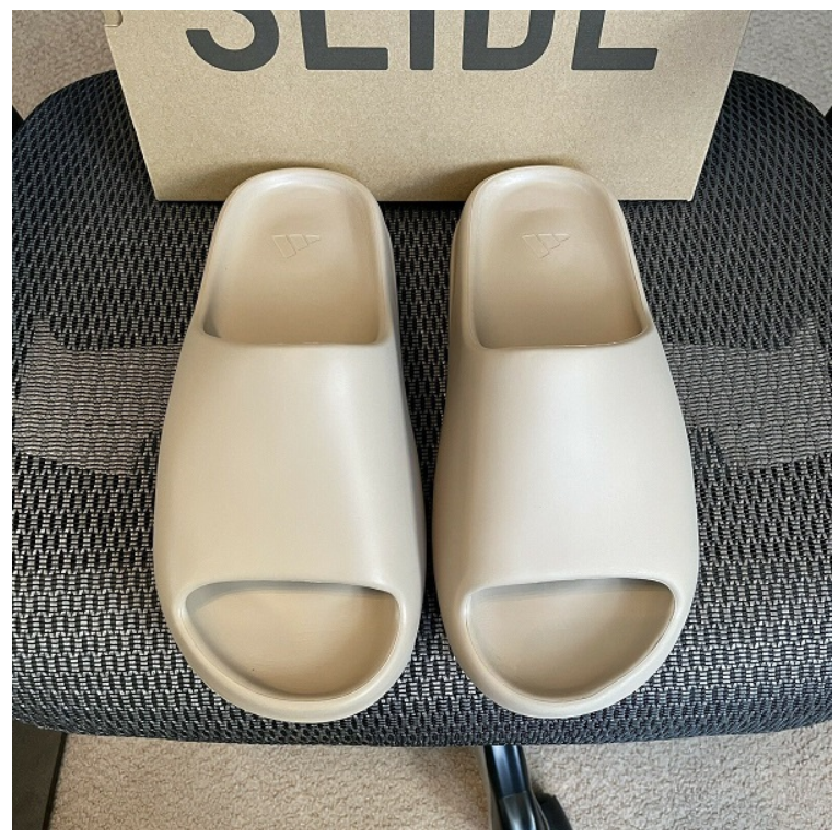 Women's Yeezy Cream Slide 009