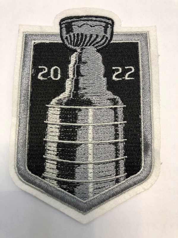 Colorado Avalanche VS Tampa Bay Lightning 2022 Stanley Cup Final Patch Colorado Avalanche VS Tampa Bay Lightning 2022 Stanley Cup Final Patch